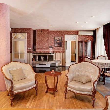 Aristocratic, Elegant, Designer Top Central Apartment Sofia Exterior foto