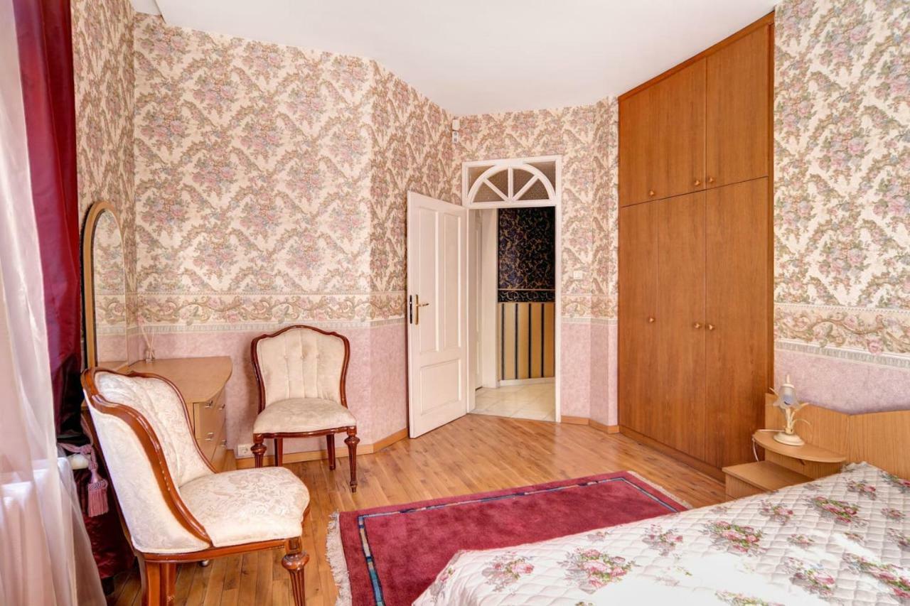 Aristocratic, Elegant, Designer Top Central Apartment Sofia Exterior foto