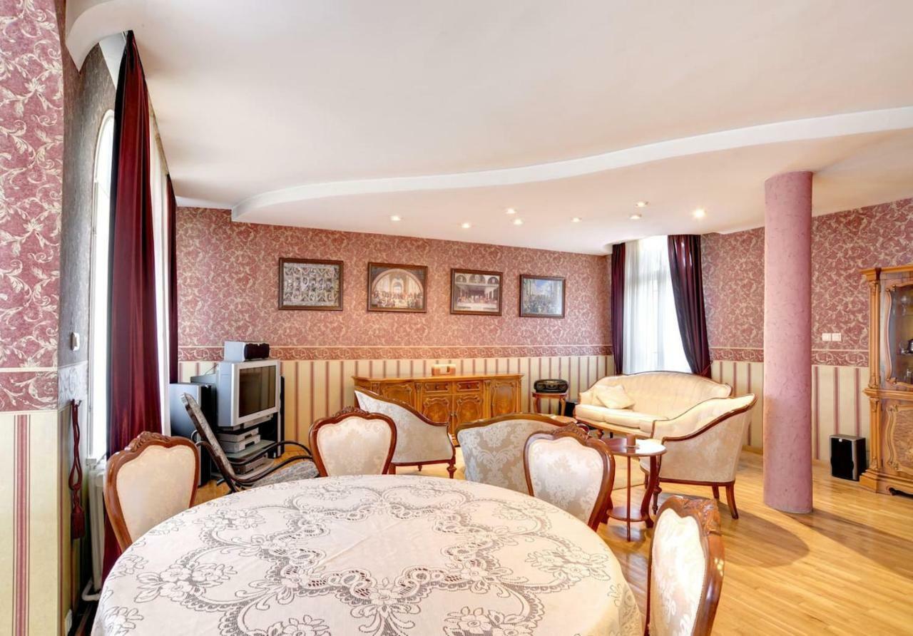 Aristocratic, Elegant, Designer Top Central Apartment Sofia Exterior foto